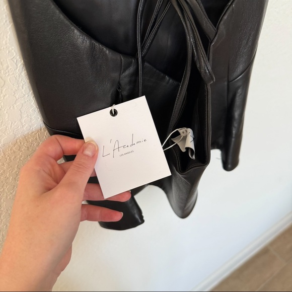 L'Academie Black Leather Tank - Picture 9 of 9